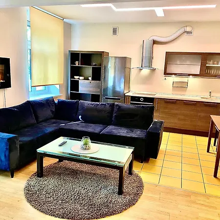 Evelina * كلابيدا